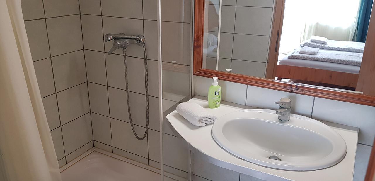 Hotel Paar Szieszta Gyor Ngoại thất bức ảnh